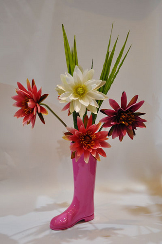 M8063紫红色鞋花瓶