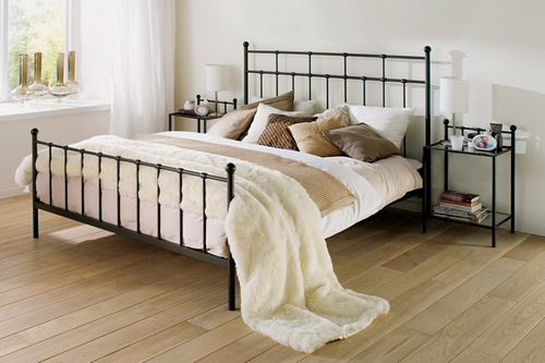 double metal bed 双人床