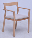 1#带扶手实木餐椅