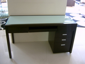 Computer desk