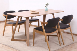 Japanese Style Simple Dining Table and Chair