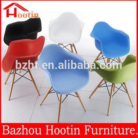 High quality 2015 wood legs and plastic Dining Wood Chair