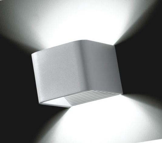 简约白色方形阳台壁灯