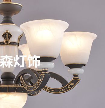 吊灯