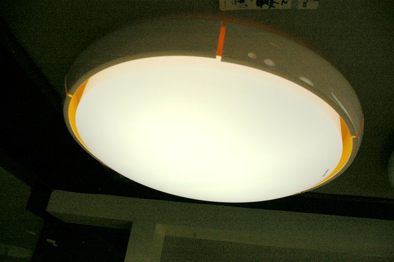 吸顶灯