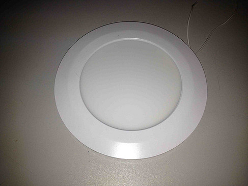 纯白LED圆形面板灯