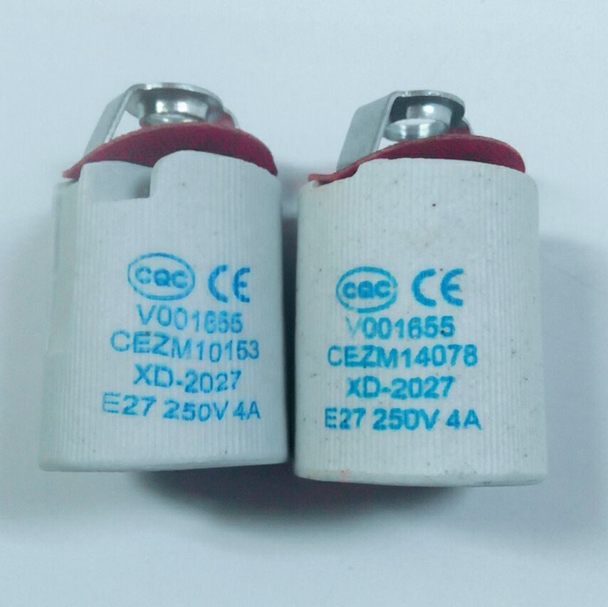 E27CQC/CE自锁直纹瓷+红垫片+梯形支架（13.5MM）