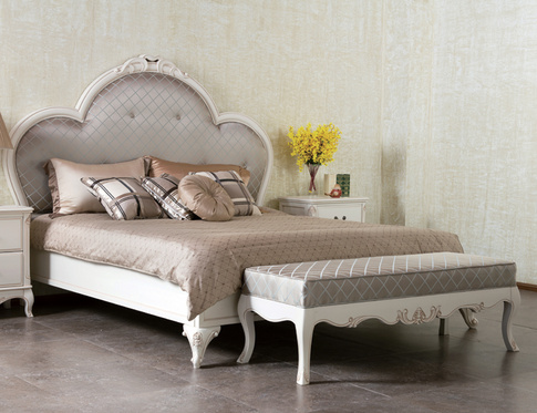 European Style Simple Hand-carved Double Bed