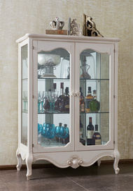 Simple European Style Oak Multi-layer Board Glass Two-door Glass Cabinet