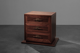 "Nether" three drawers cabinet