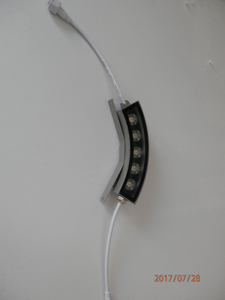 现代简约LED户外照明瓦楞灯