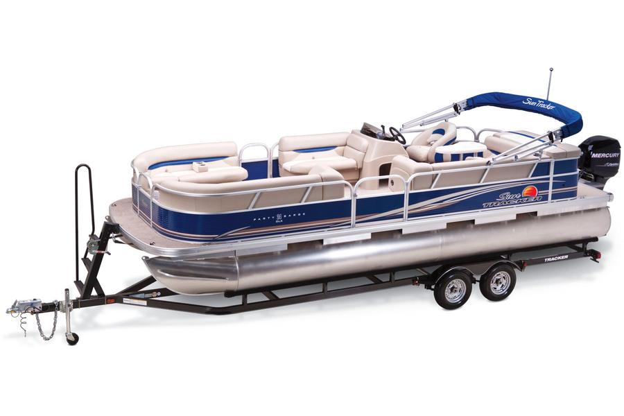 Sun Tracker-Signature Pontoons