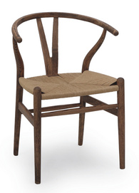 WOODEN WISHBONE CHAIR