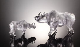 Crystal glass crafts bulls