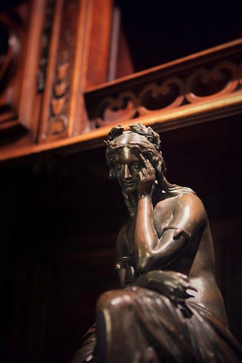 法国19世纪新古典主义缪斯女神铜雕像