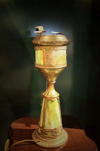 1920年代歐洲產(chǎn)ART DECO桌燈式雪茄煙灰缸