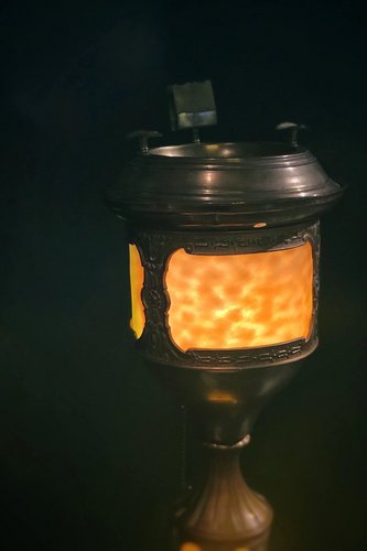 1920年代歐洲產(chǎn)ART DECO桌燈式雪茄煙灰缸