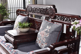 Chinese flower backrest pillow