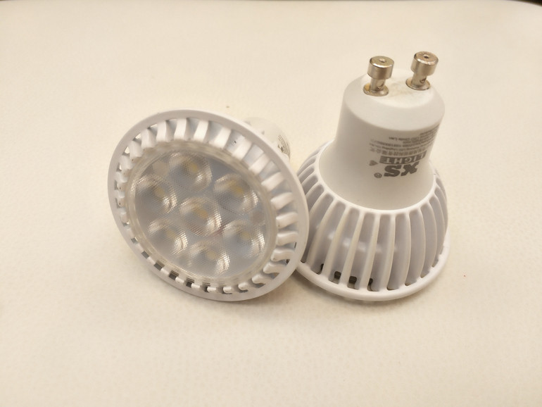 LED灯杯7W	