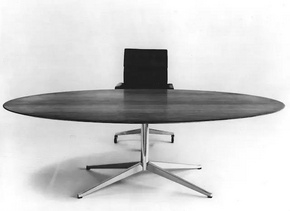 设计师弗洛朗丝·巴赛特去世，她塑造了美国现代办公室