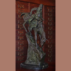 约19世纪晚期美国雕塑名家弗雷德里克·雷明顿铜塑作品《The mountain man》