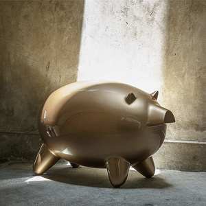 猪 Pig-长凳