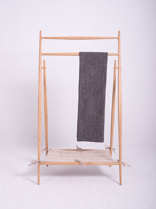 Wooden clothes rack