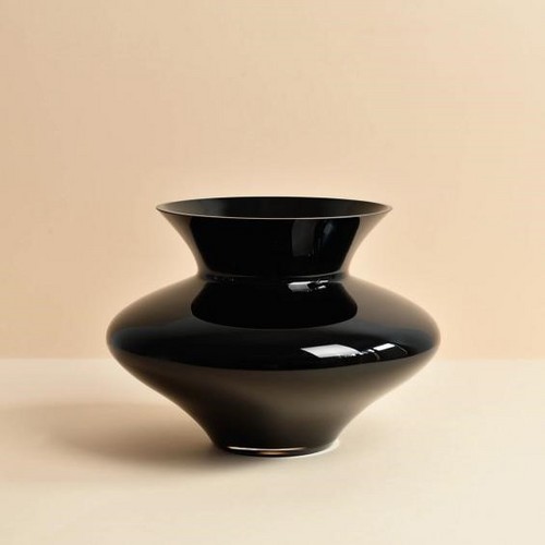 Poland imports black glass floral ornaments