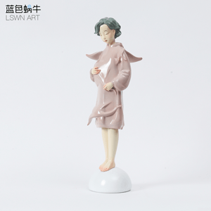 家居摆件陶瓷工艺品女人