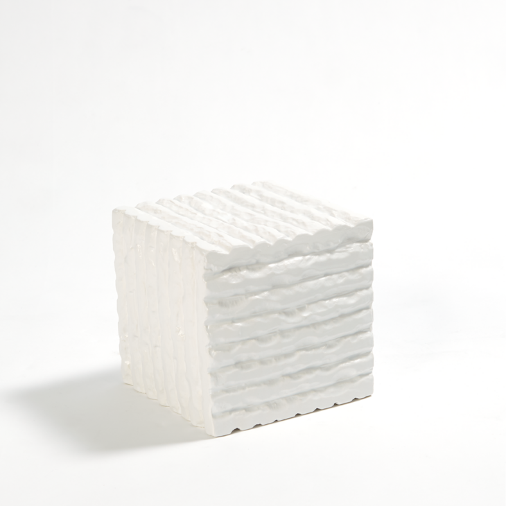 哑白色切割陶瓷立方体 Carved Cube-Matte White