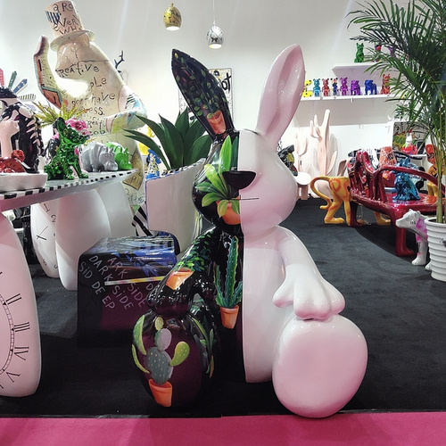 M11003 Floor Standing Ornaments