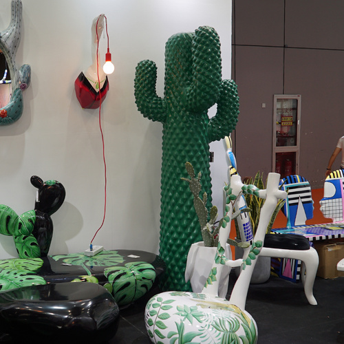 M11026 Floor Standing Furniture