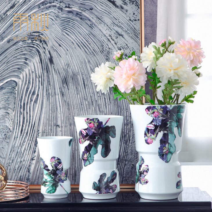 陶瓷花瓶枫叶装饰