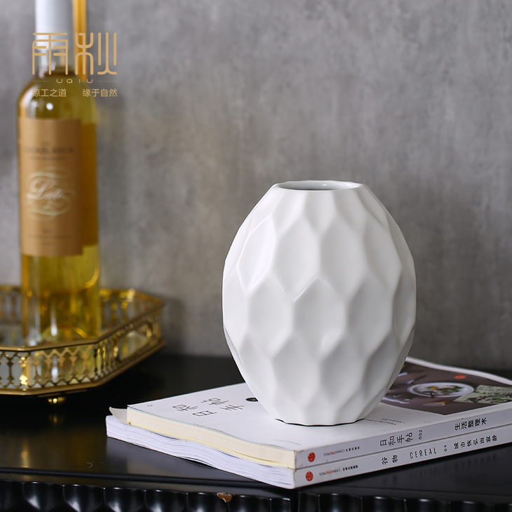 陶瓷现代干花瓶