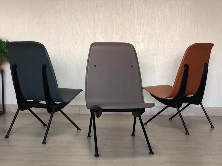 Curved wood lounge chair弯曲木休闲椅经典设计大师款洽谈会所