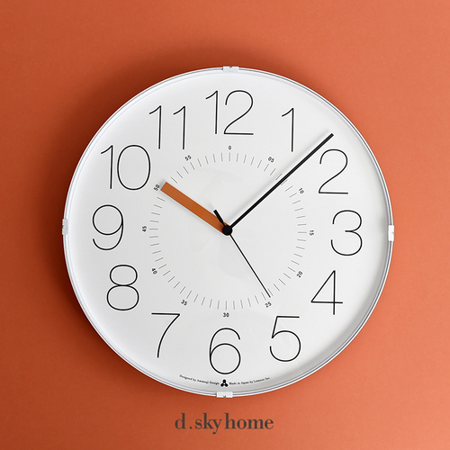 Circular wall clock