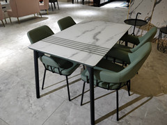 餐桌：B-169 餐椅：MC-159