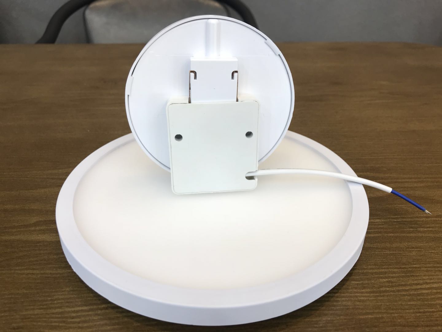 家用照明led面板灯轻薄圆形飞碟灯卧室明装筒灯超亮新型碟板灯