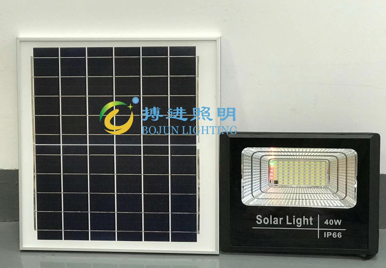 太阳能户外家用庭院灯防水照明投光灯