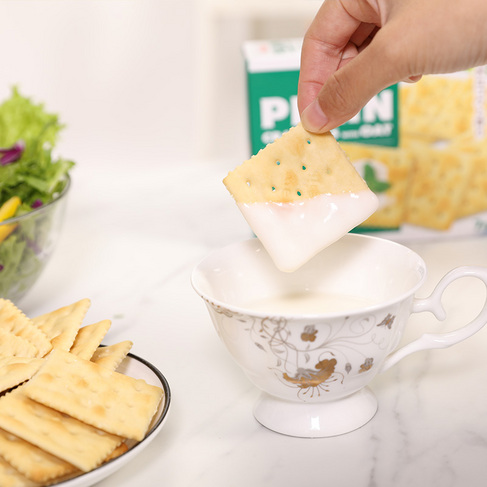 明治燕麦薄脆系列104克