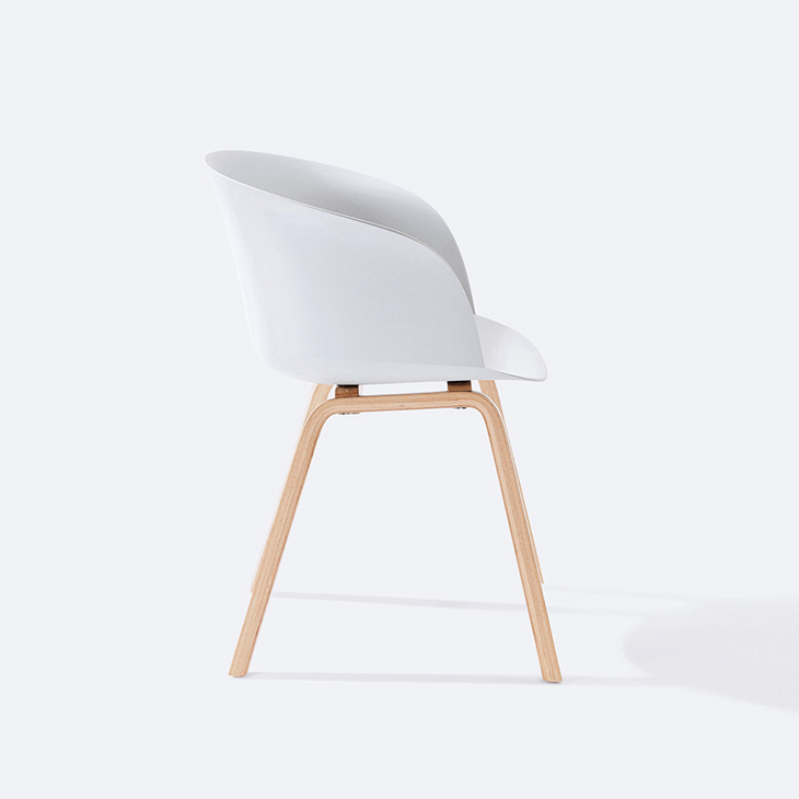 北欧风格餐椅创意简约现代扶手咖啡设计师椅客厅彩色椅子设计师椅