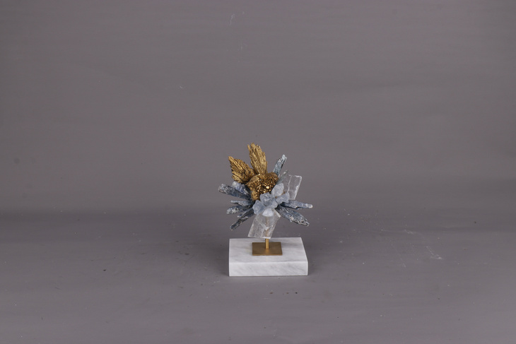 大理石底+花-金碧玺+蓝晶条+方解石+蓝晶柱+金色空心玛瑙B0610