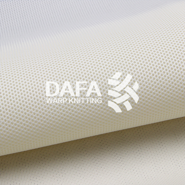 3D网布DF004-150D 三明治网眼布网孔透气 应用于床垫汽摩服装鞋材箱包等