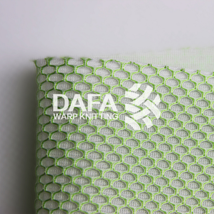 3D网布DF044Y 三明治网眼布网孔透气 应用于床垫箱包鞋材服装汽车摩托
