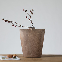 樹(shù)脂工藝品家居斜紋花瓶現(xiàn)代簡(jiǎn)約辦公室家庭創(chuàng)意插花擺飾一件代發(fā)