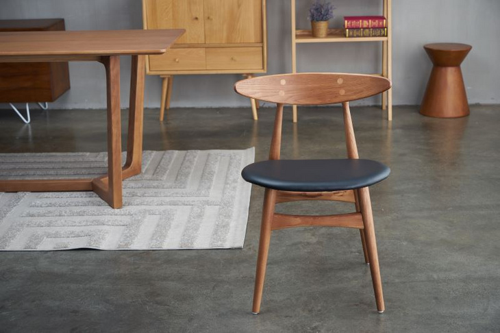 实木餐椅餐厅现代简约家用北欧家具凳子成人靠背椅蝴蝶椅子 C201