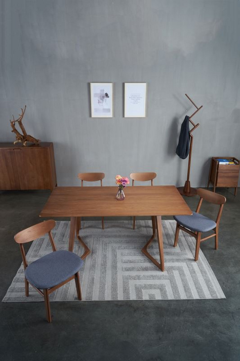 北欧风格现代简约餐桌白蜡木全实木桌椅家用小户型饭桌餐厅家具 T526-160
