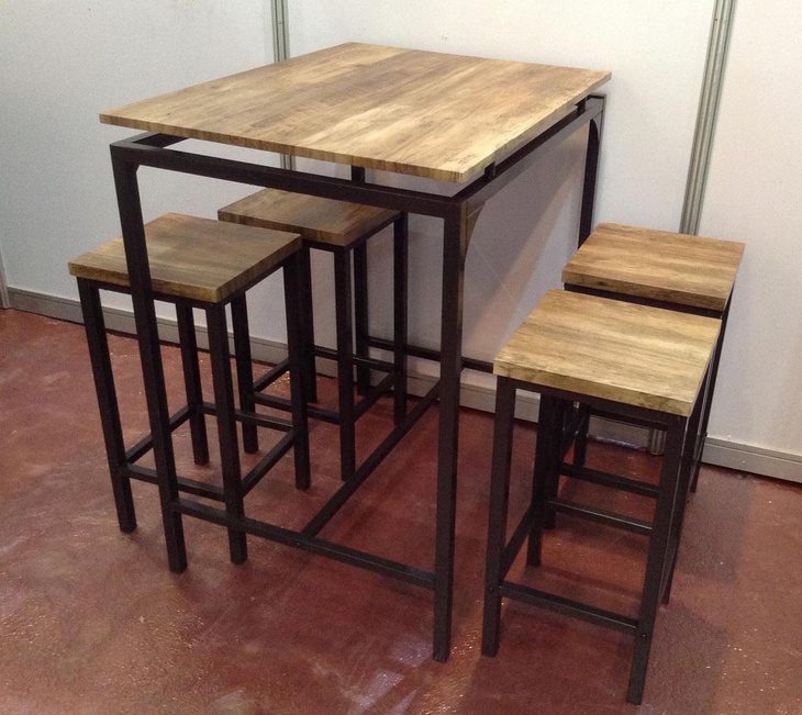 BAR TABLE SET