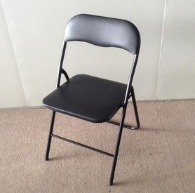 FOLDING CHAIR