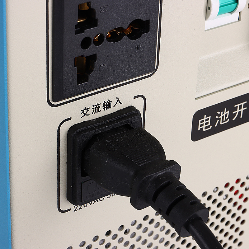 户外太阳能充电500W移动电源